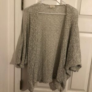 Greyish-white knit cardigan